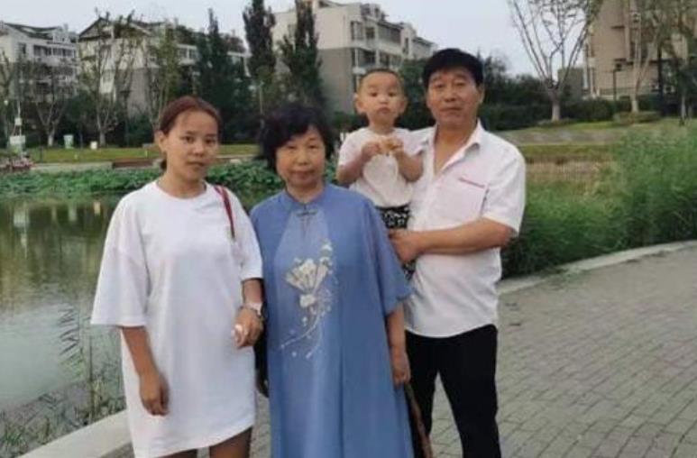 尴尬!28事件传票内容被打错,工作人员回应不影响被嘲不严谨