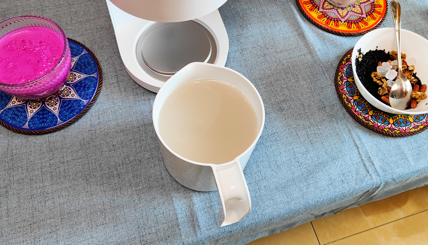 为他和她送上冬季里的第一杯奶茶:米家智能自清洗破壁料理机