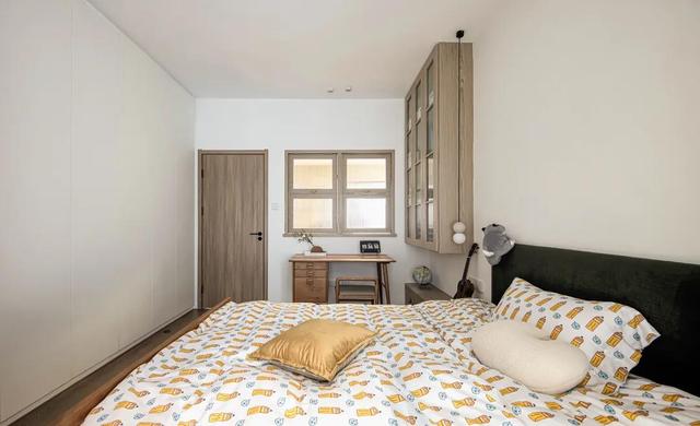 走进她家，才知道什么叫越简单越耐看，全屋不吊顶无主灯，超美！