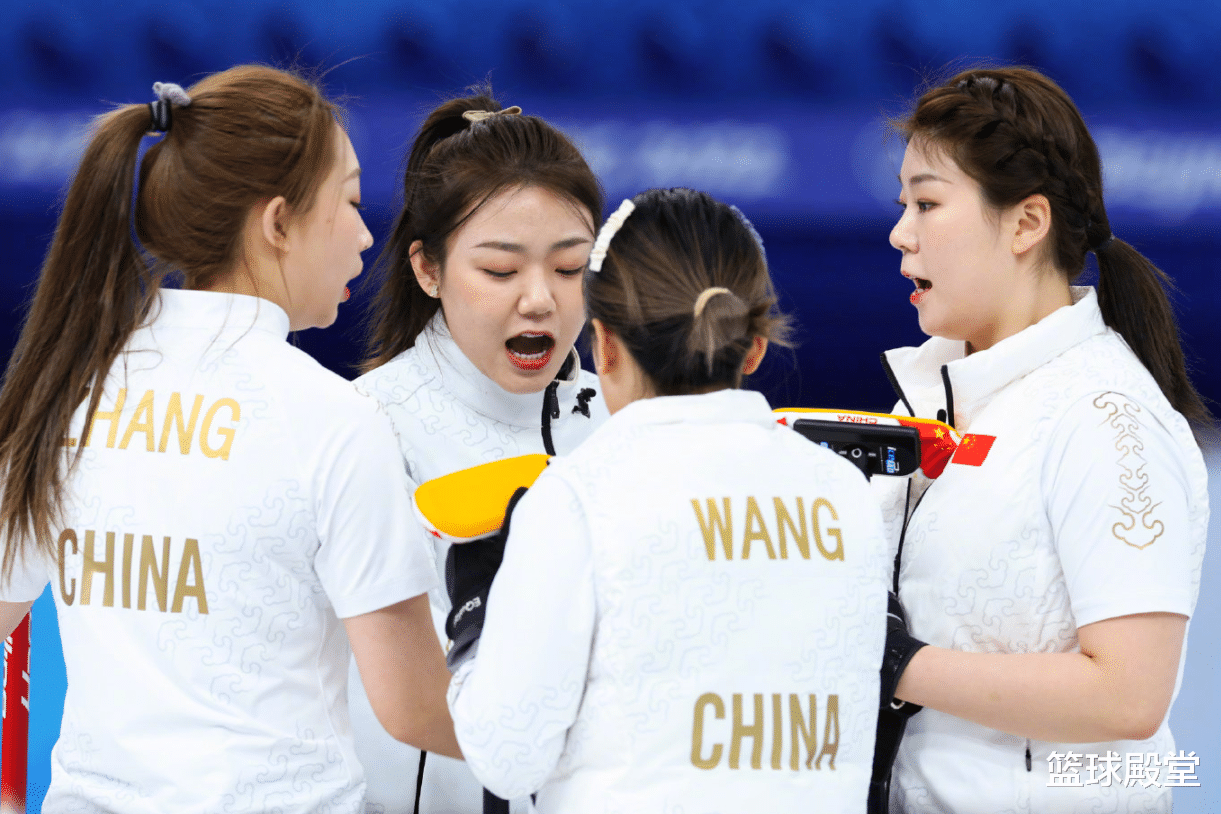 韩国队|中国女子冰壶胜韩国再爆冷门！王芮超高准度打服众人，全队处巅峰