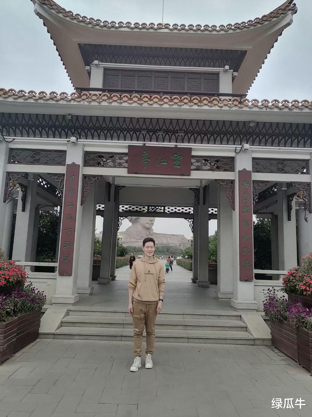 第一次从东北来到湖南长沙,我竟是迷上了这座城市