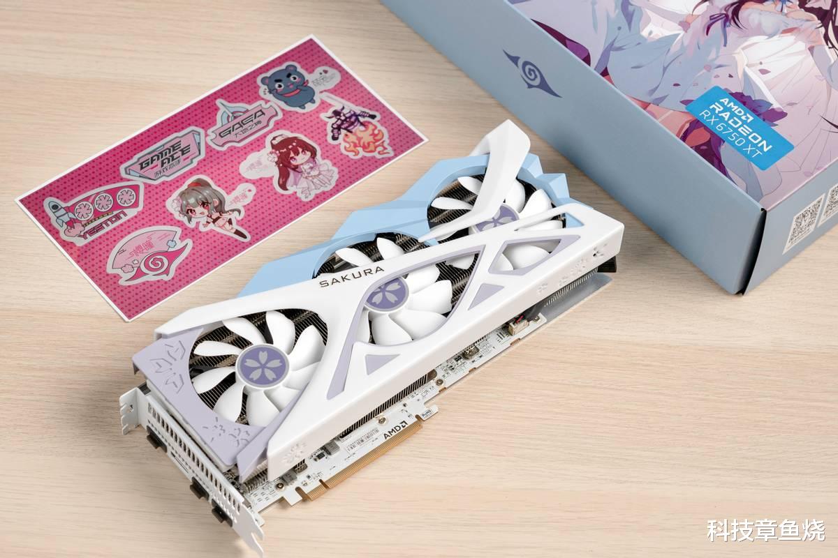 主板|2K游戏画质新巅峰，盈通RX 6750XT樱瞳花嫁纪念版体验
