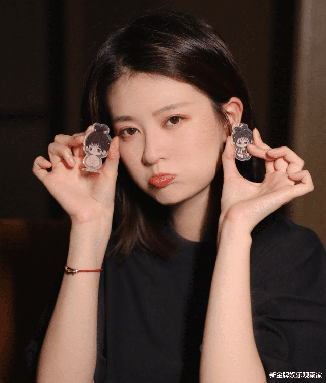 杨紫|杨紫连续7年为乔欣庆生,延续欢乐颂友谊,娱乐圈神仙友谊还有谁