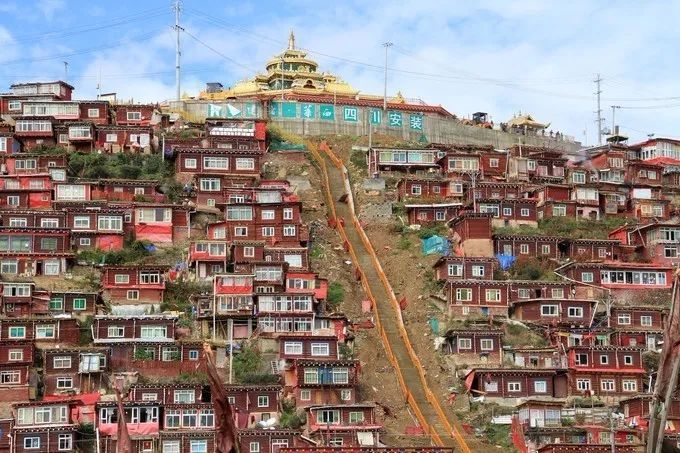 云南旅游|冬季来临，已过大学此生一定要自驾去一次四川