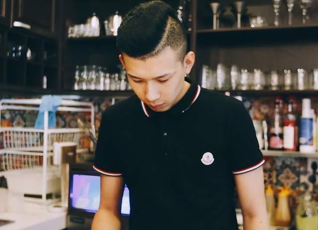 李天佑|天佑影响力不输当年,不露脸开播,人气突破两万,礼物打赏不断