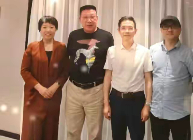 电池|错换人生，意外的U盘问题和潘律李律的犀利承词
