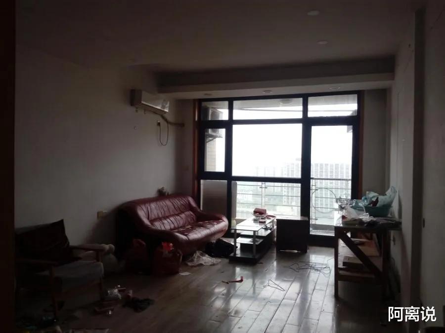 银行|当初300万的房子被卖了144万,还欠银行几十万,我该怎么办?