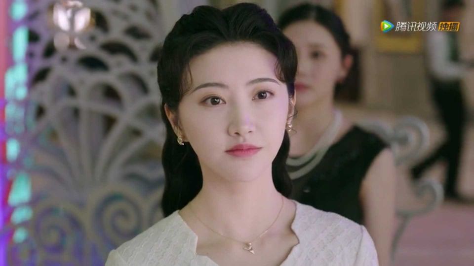 关晓彤|《流光之城》全员演技在线，剧情更是上头，猎人与猎物的爱情好甜