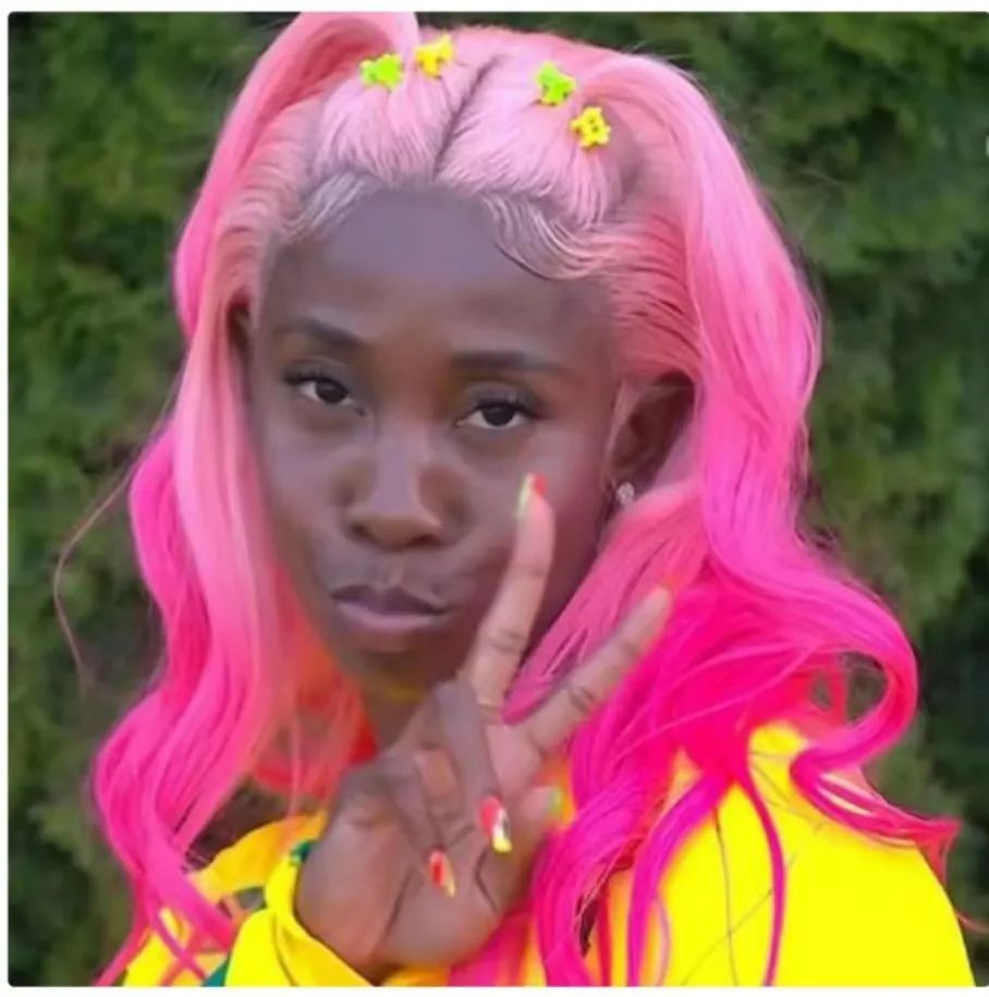 第一女飞人爆火！10.67秒再夺冠！生娃被劝退役，复出还是王者…