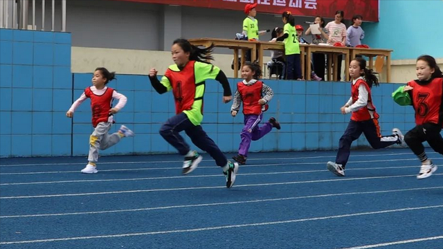 13年,广东老师丢钱怀疑女孩,女孩从4楼跳下证清白,结果如何?