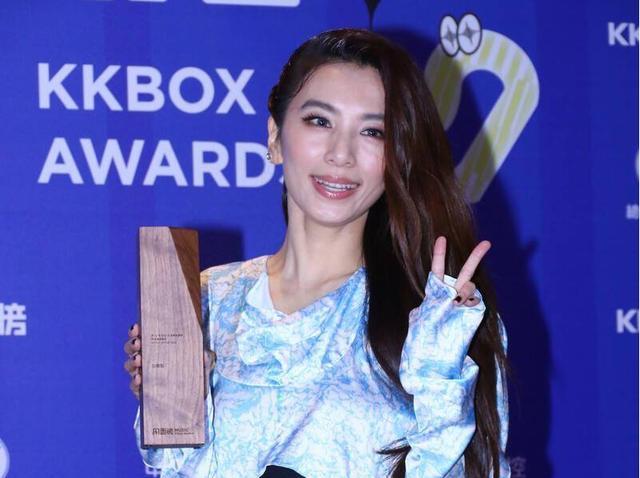 林心如|中年女星对年龄的倔强，林心如大S不愿演妈，田馥甄不满被喊阿姨