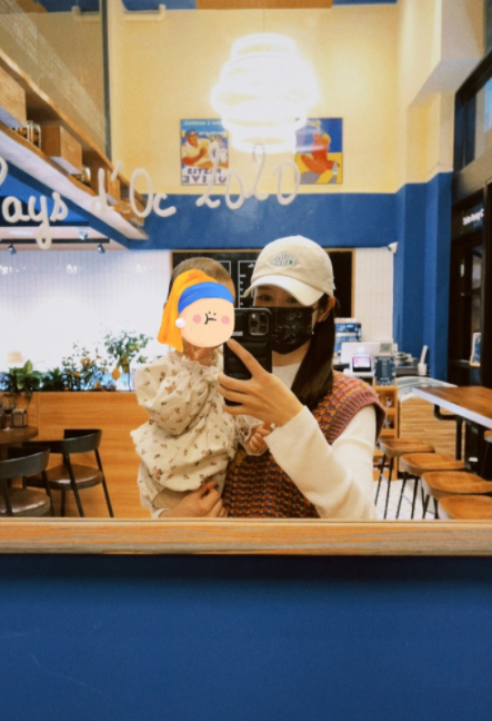 林峰|对比惨烈！林峯陪女儿玩耍温馨有爱，给张馨月吃过期感冒药遭吐槽