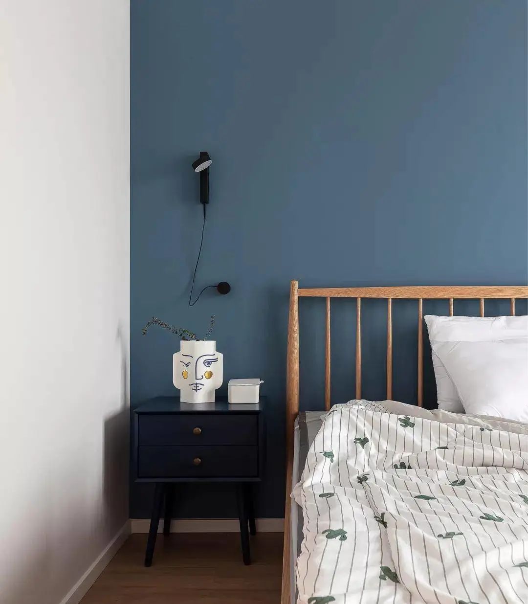 天津小夫妻简装的76㎡紧凑小三房,装修只花了7万,效果让人出乎意料!