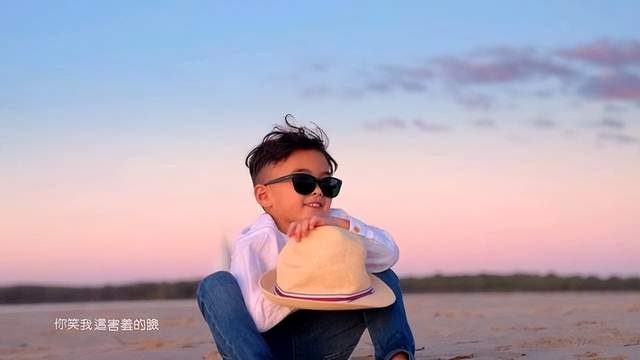 周杰伦|周杰伦晒自拍意外曝光豪宅,内部装潢极尽奢华,好友陈建州点赞