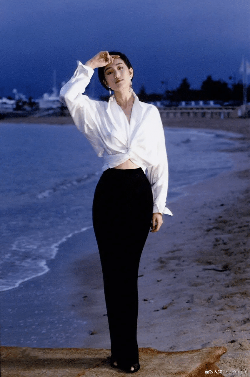 明星|女明星们扮土太奇葩，有人放不下精致的妆，有人下血本增肥毁形象