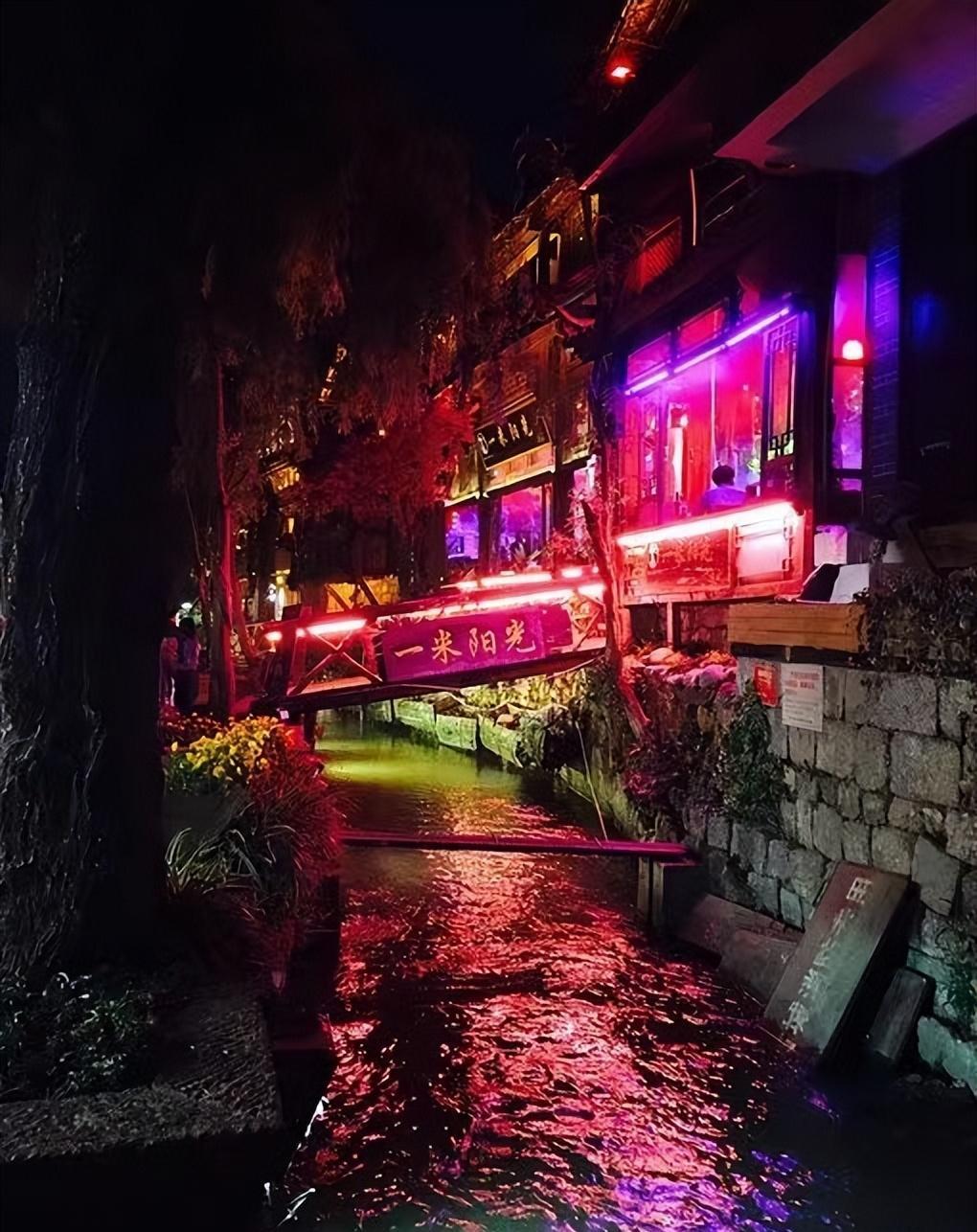 成都|国内最安逸的4座城，除了打麻将就是看美女，大家挤破脑袋都想来