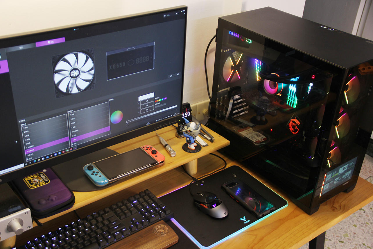 白金|自带监控的RGB PC电源——酷冷至尊XG PLUS 650 白金电源