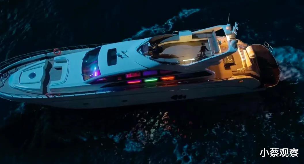 狂飙|《狂飙》,谁向疯驴子通风报信,暴露了安欣卧底身份