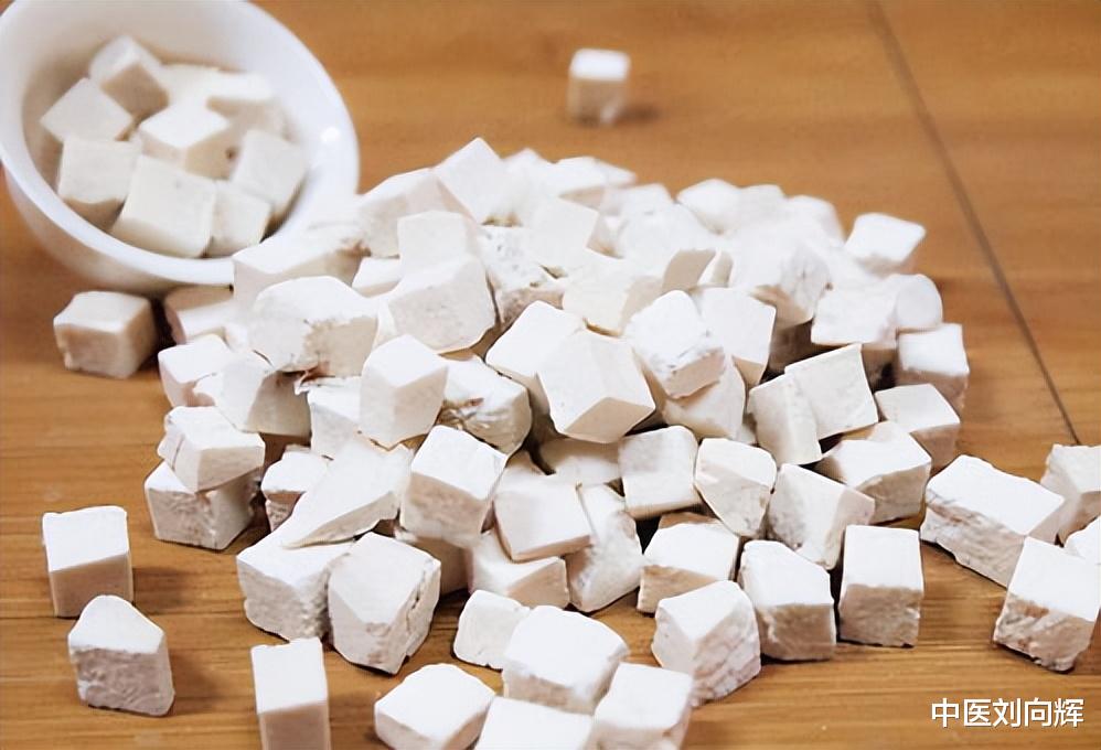 腰椎间盘突出|入睡困难、失眠多梦？毁五脏六腑、耗寿命，5味药，教你养血除烦