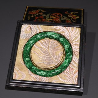 翡翠|晚清 翡翠雕花手镯