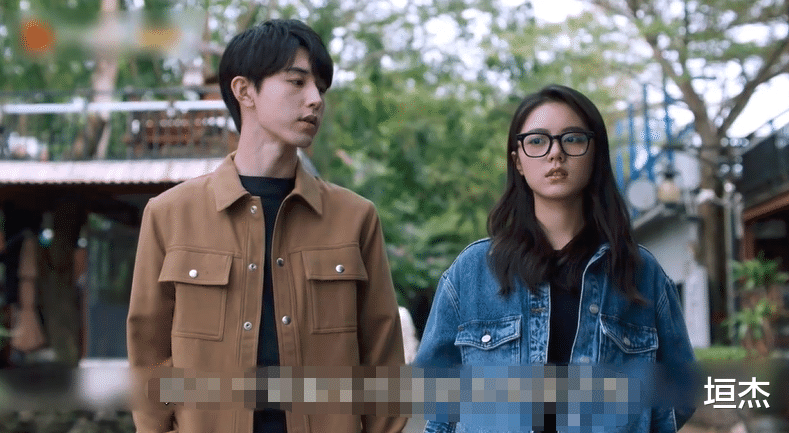 闫妮|连拿26个冠军！播放破34亿，闫妮和张嘉益，改写了续集烂尾的历史