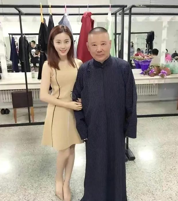 郭德纲|两个春晚节目被毙、桃色风波来袭，郭德纲的“压力”比2010年大