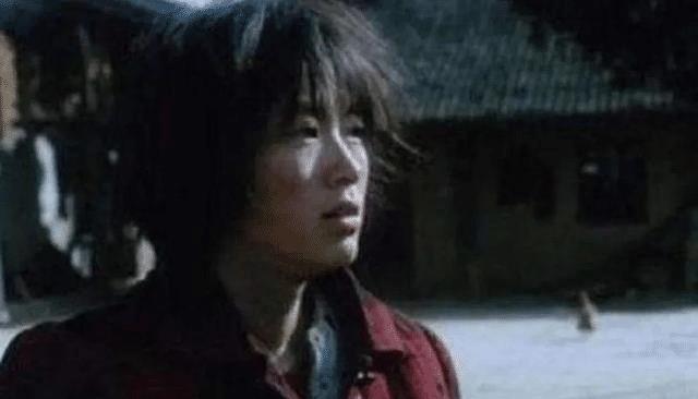 重庆人贩子彭洪菊,逃亡时被同行3500元卖给老头,被其折磨了12年
