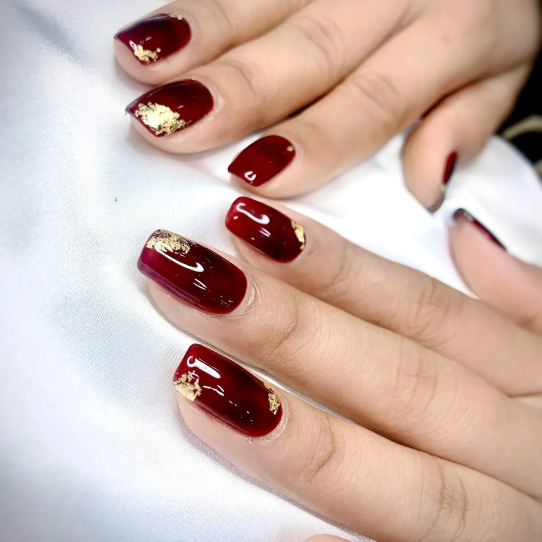 李冰冰 适合黄黑肤色姐妹的显白新年款美甲~