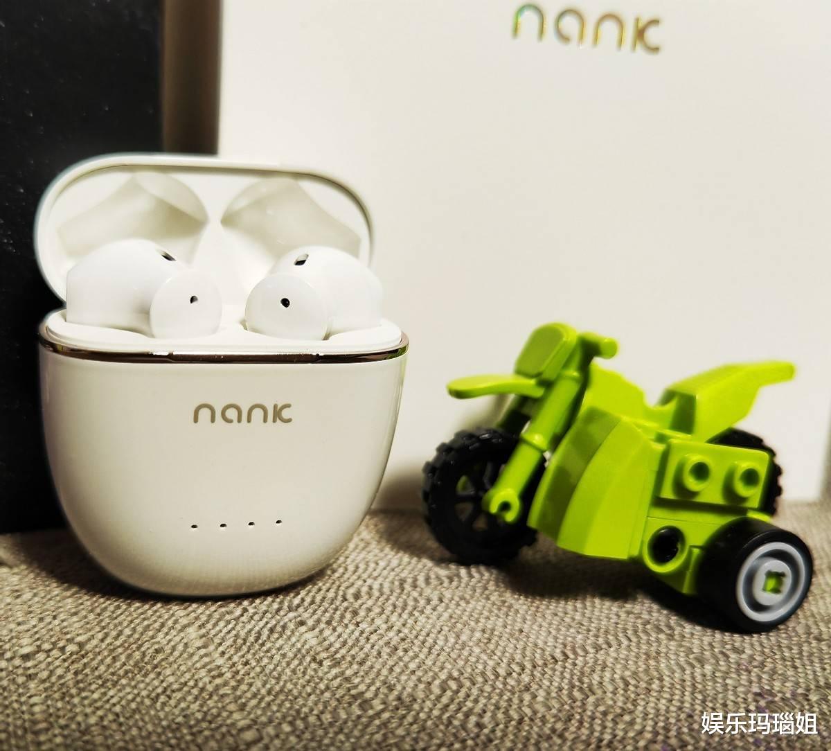 主板|有比较好看实用的蓝牙耳机推荐吗？安利几款高颜值实用的蓝牙耳机