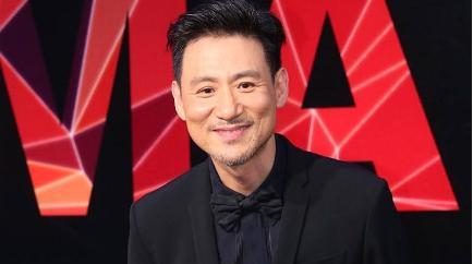 张学友|张学友帮梅艳芳付住院费，捐钱替柯受良治丧，为何不帮亲哥还债？