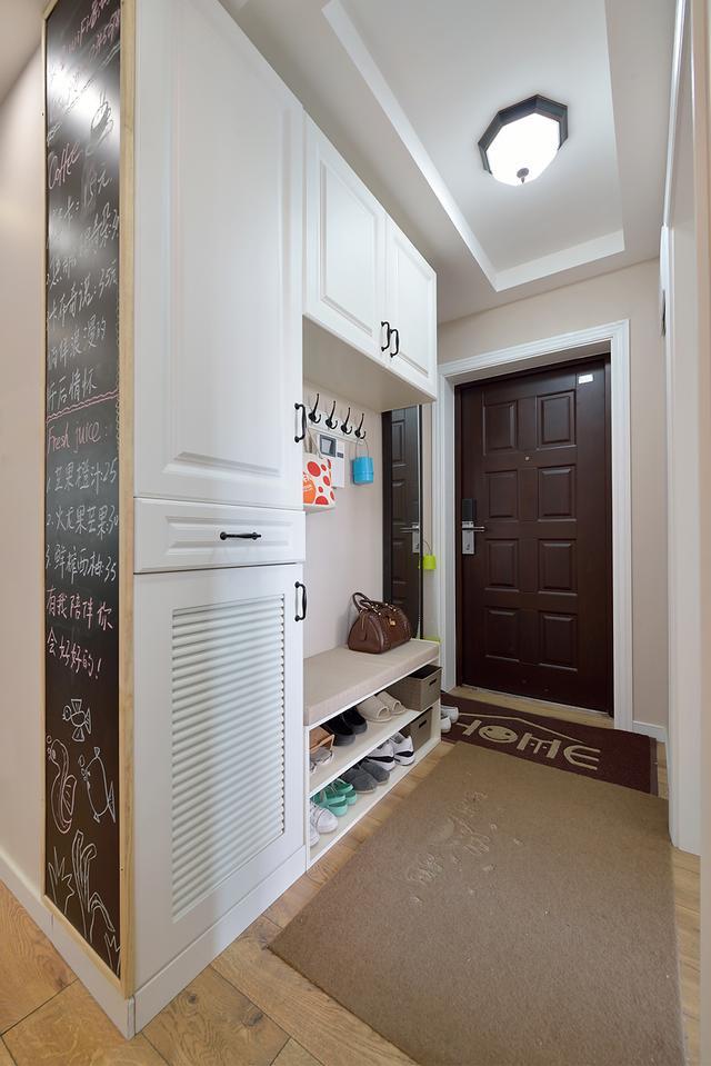 晒晒我的新家,漂亮得不要不要的!朋友一来就说喜欢沙发上第1个抱枕!