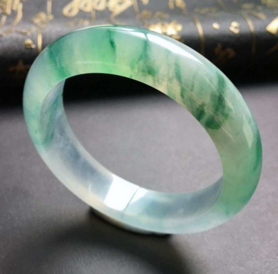 翡翠|翡翠种老种嫩怎么看？爱玉之人不能不知道