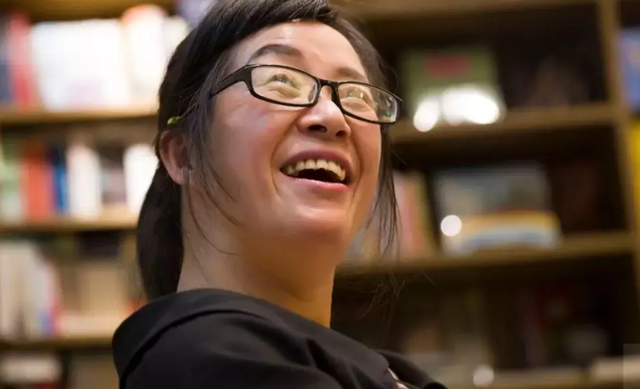 迪丽热巴|余秀华分手20天被表白，男方身份曝光，求爱信无愧才子之名