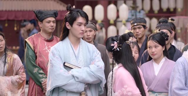 千金难逃|《千金难逃》在上线当天，就成为了飙升榜的冠军，其中的故事也十分的有趣