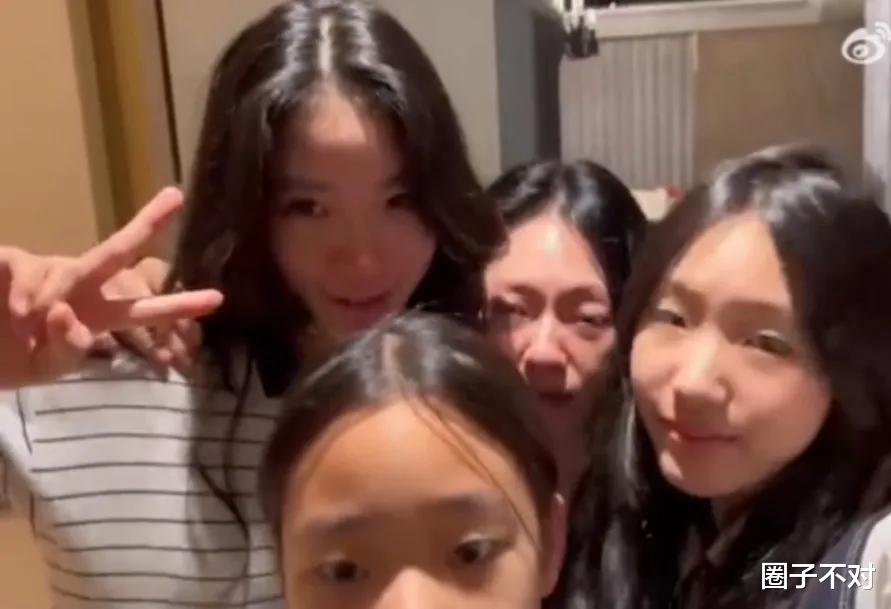 小S|小S现身地下车库,下车后一溜烟飞跑,不忘给二女儿庆生