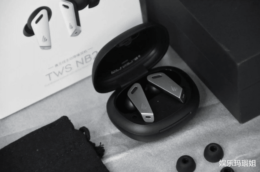 三星电视|适合学生党的蓝牙耳机有哪些？学生党蓝牙耳机推荐