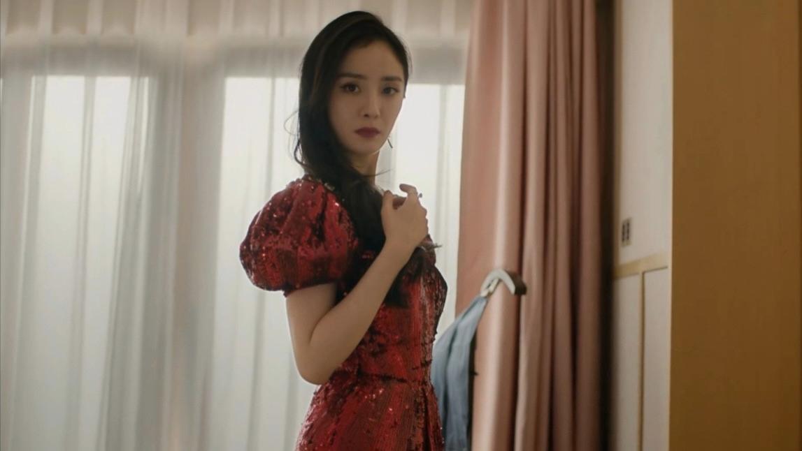 赵丽颖|85花两大顶流年底冲业绩，杨幂两部剧在播，赵丽颖新剧预热