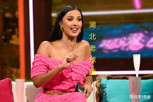 钻戒|首秀大放异彩!本西蒙斯前女友的新栏目爆红,还钻戒只是时间问题