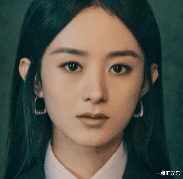 赵丽颖|赵丽颖滑冰镜头被剪，动作熟练端蛋糕，被质疑是替身