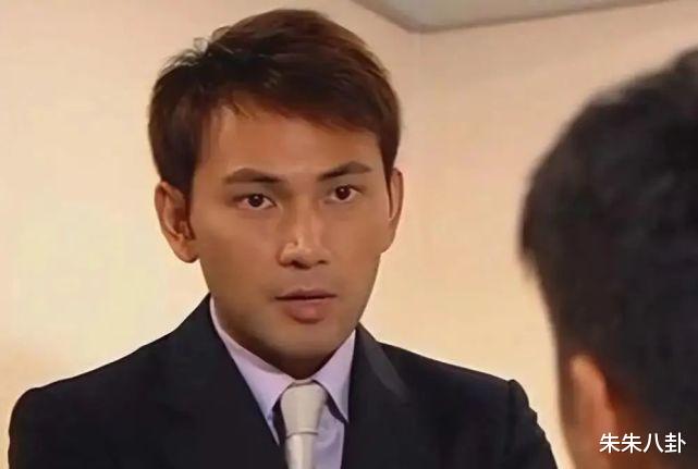 文颂娴|明明毫无关系，却被说像双胞胎，这8对港星让人傻傻分不清