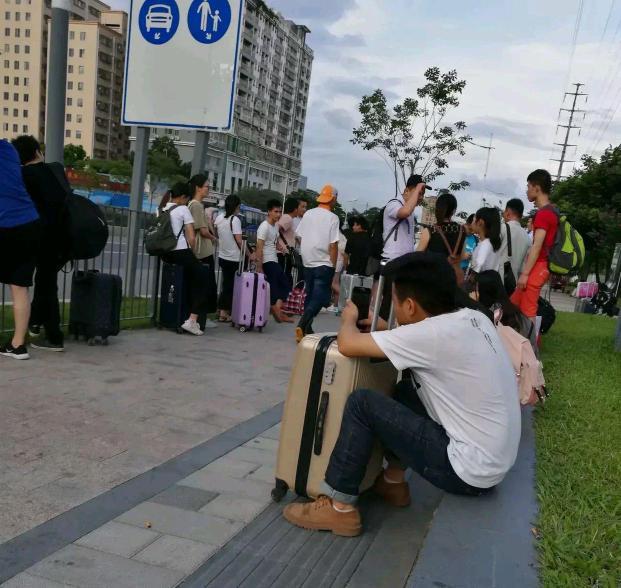 城关区|彻底撕开工厂的伪善面具,为何工厂六七千的工资却招不到人?