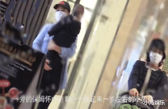 白百何|白百合带大儿子逛街被拍，小腹隆起疑怀三胎，新老公是知名导演