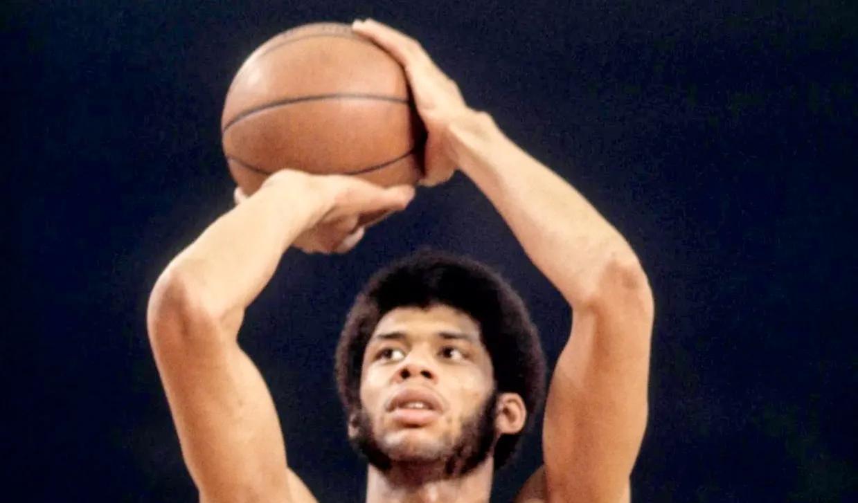 迈克尔·乔丹|美媒总结:20000分+5000篮板+5000助攻俱乐部最佳16人