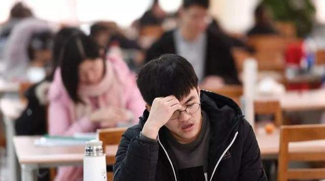 大学生|二本生尽量不要选“一类”专业,经历了才知道,后悔没听话!