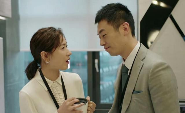 万茜|万茜又有新剧将袭，男主实力非凡，职场版烧脑悬疑风暴，引人期待