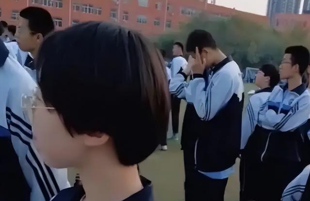 发型 中学生“标准发型”公开，男生既清爽又man，看到女生不愿接受