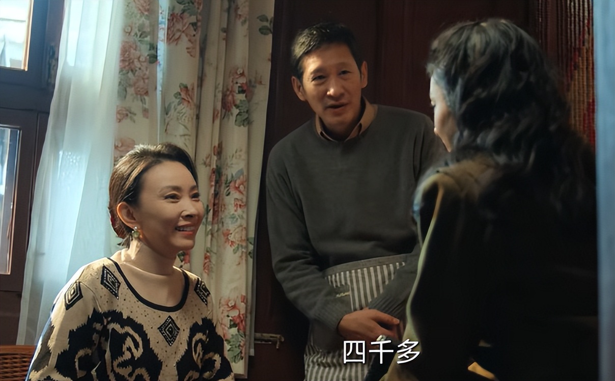 赵丽颖|《风吹半夏》首播：躲过了赵丽颖，却被46岁女三号给惊艳了