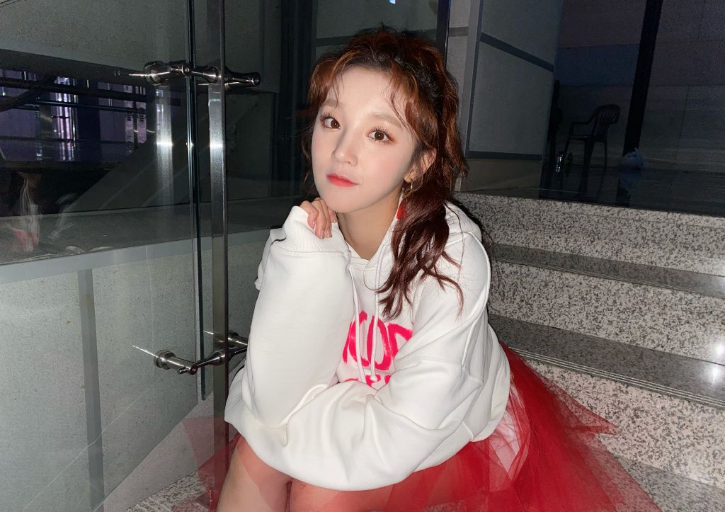 宋雨琦|护士男歌手被针对？宋雨琦被王嘉尔拖累？张碧晨发文辟谣绯闻？