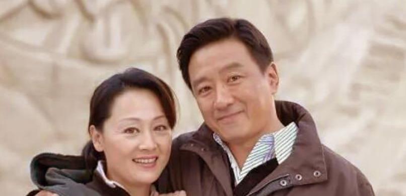 丁勇岱|老戏骨丁勇岱:从“冷血杀手”到“严苛父亲”,一生只爱赵雪华