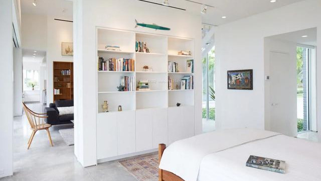 地砖浅灰，墙面选什么颜色？